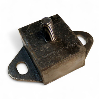 Подушка двигателя (дв. 2.67) FAW 1031